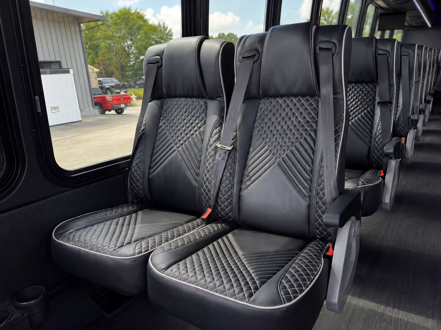 charter bus transportation to dodger stadium and angel stadium from oxnard