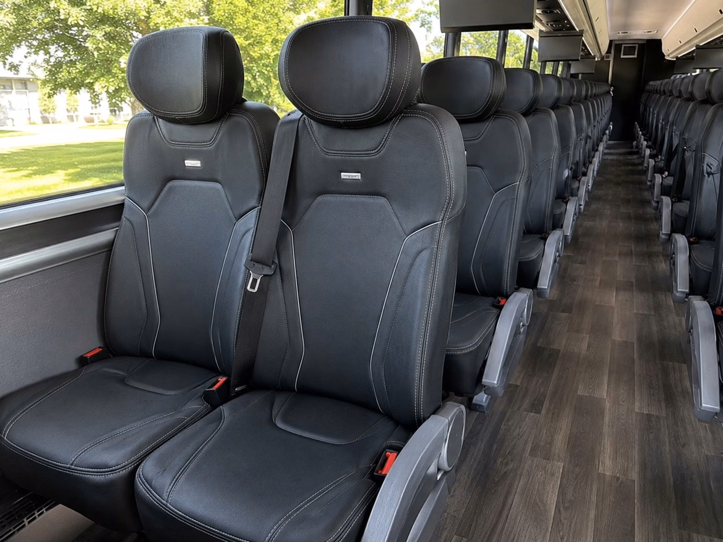charter buses for oxnard winery and wine country wedding receptions
